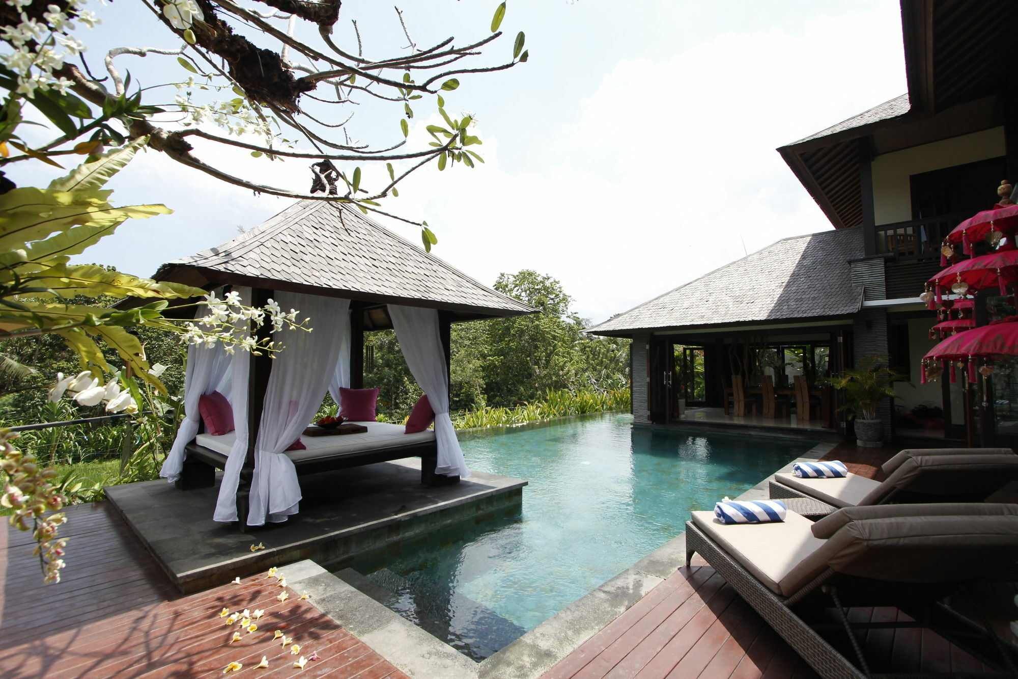 The Bale Tokek Villa Kuta Lombok Exteriör bild